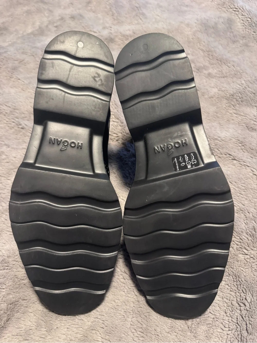 Hogan Leather Chelsea Boots